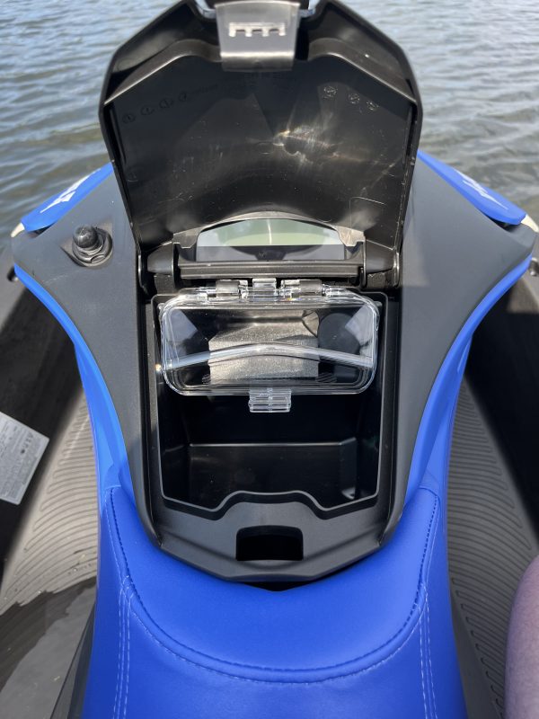 Vuokraa vesijetti Sea-doo Spark Trixx 3UP -2025 (trailerin kanssa) - Image 2