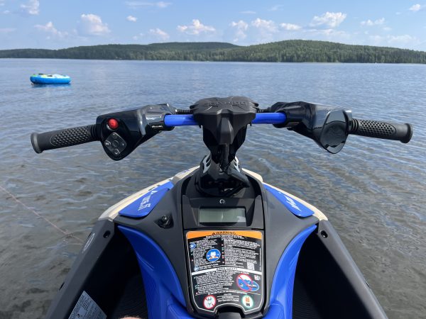 Vuokraa vesijetti Sea-doo Spark Trixx 3UP -2025 (trailerin kanssa) - Image 3